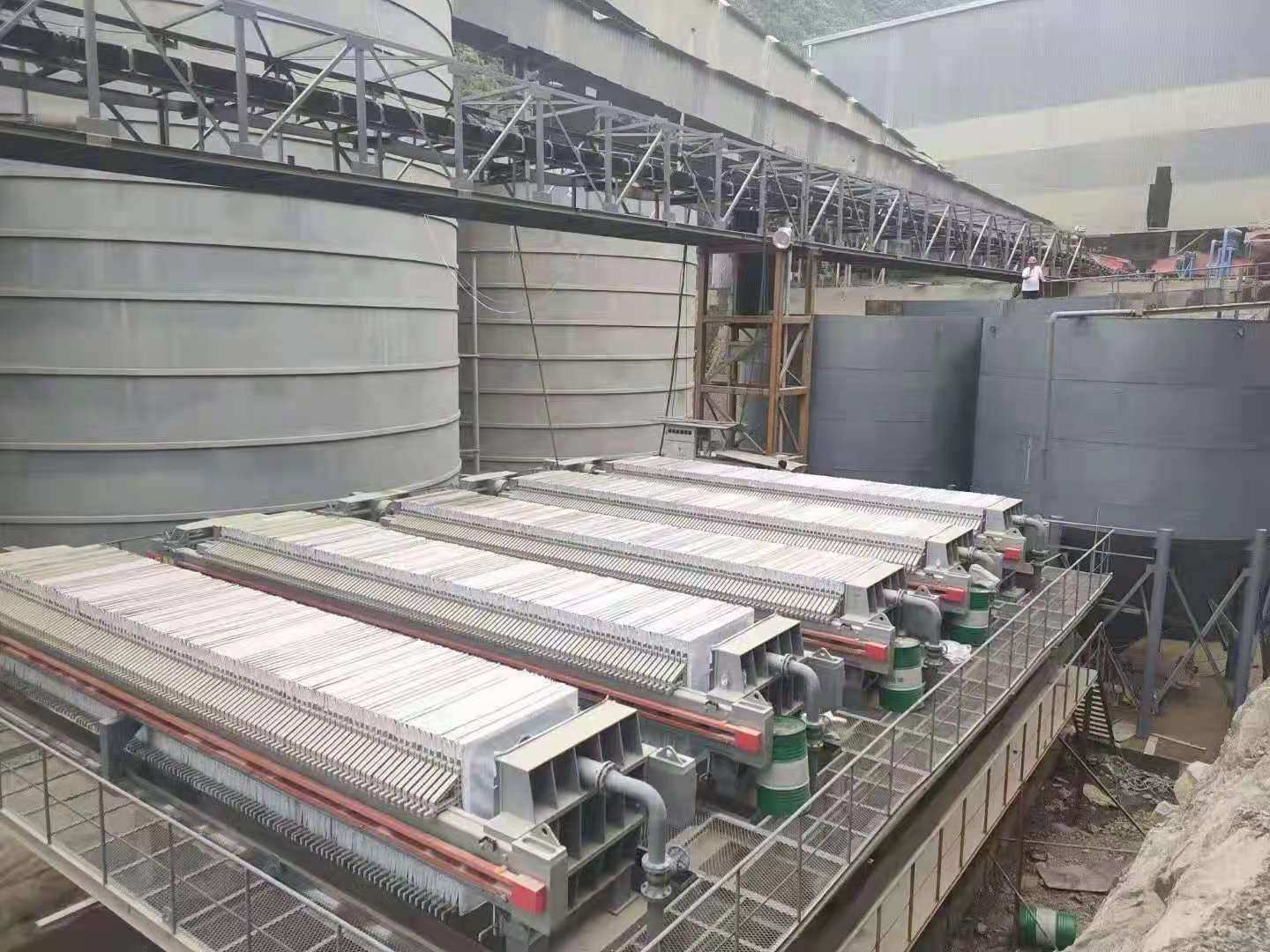 2000型